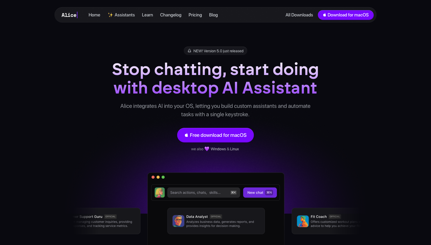Strona heyalice.app z nagłówkiem Stop chatting, start doing with desktop AI Assistant i zrzutem okna aplikacji Alice: pasek wyszukiwania akcji, chatów i umiejętności oraz karty gotowych asystentów Data Analyst i Fit Coach