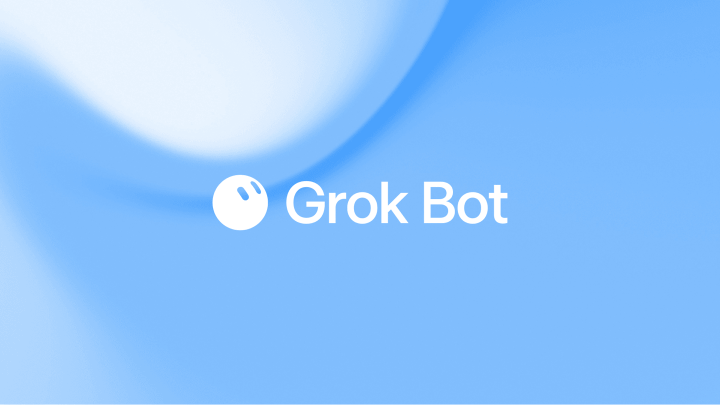 Oficjalna grafika SpaceXAI: białe logo i napis Grok Bot na jasnoniebieskim, rozmytym tle